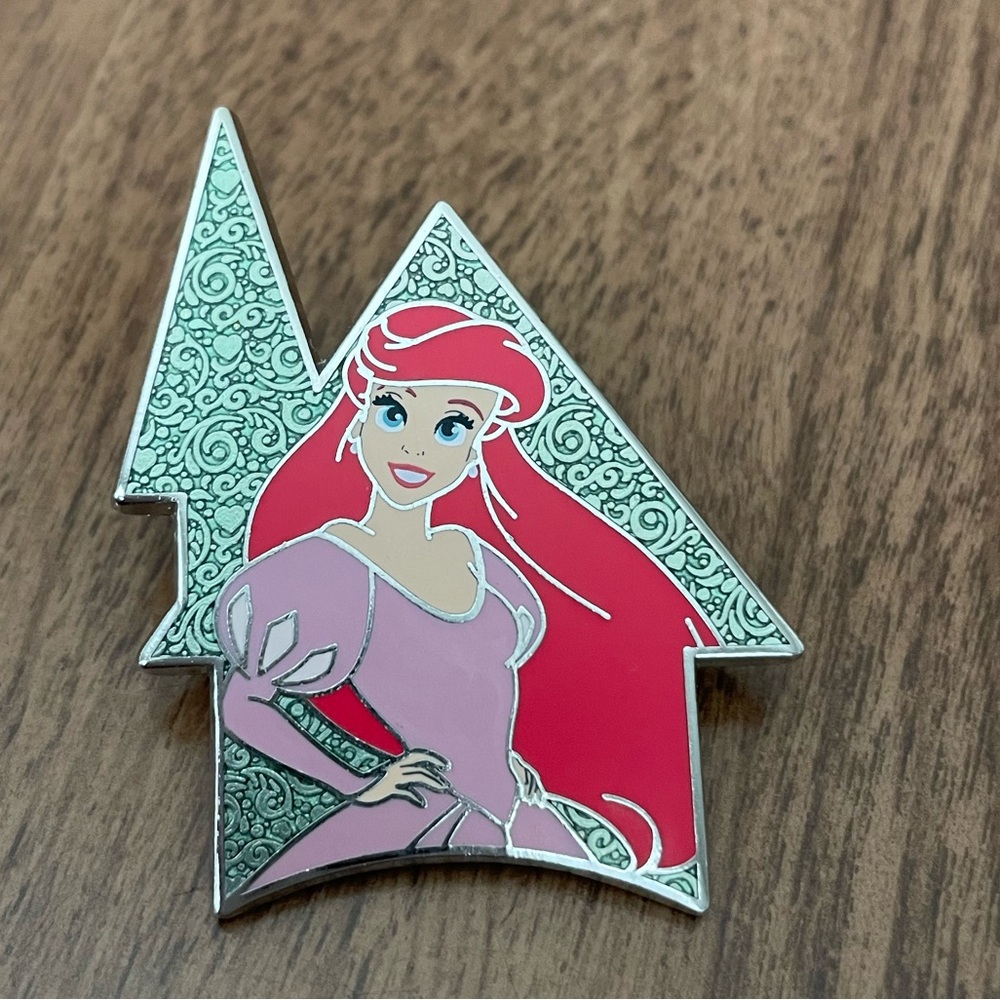 Disney Pins ✨  3/$15